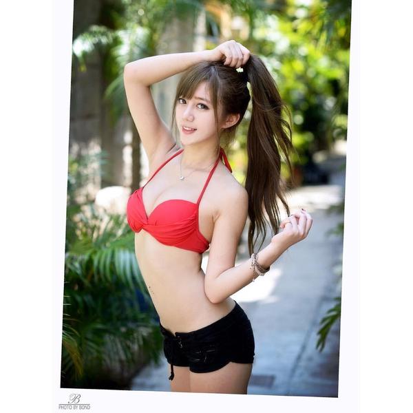 Chen Xing Mei Cute Bikini Picture and Photo