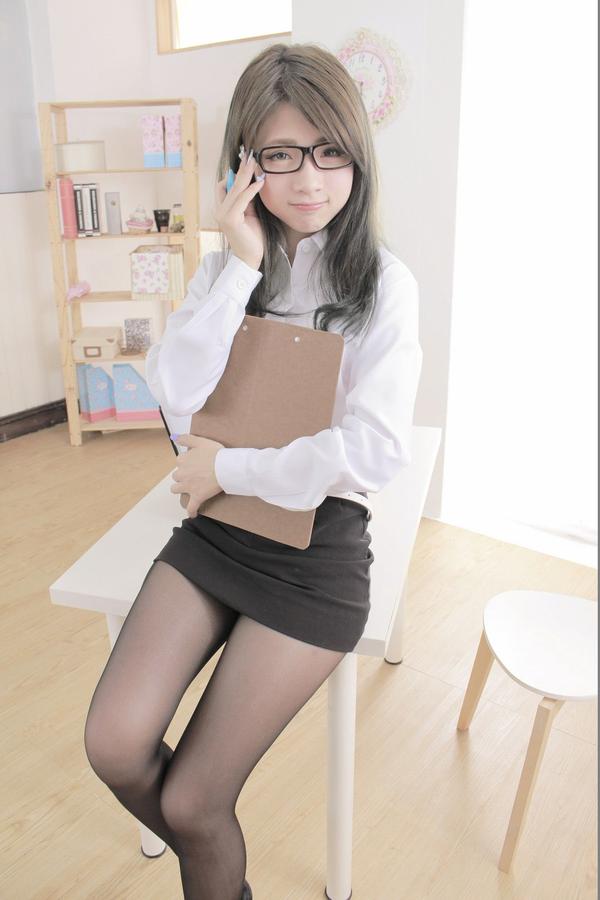 Taiwan Pretty Girl Hu An Qi OL in Shed Pictures