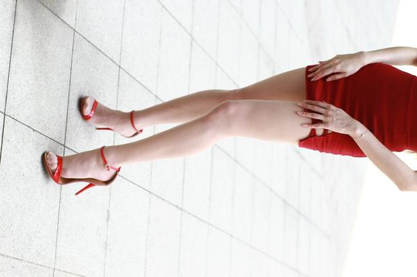 Taiwan Pretty Girl Dora Yan Xi《Kaohsiung Dome~Red Braces Skirt》Pictures