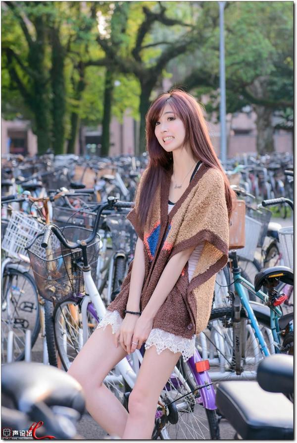 Jin Yun Qiao 《Photographic in Campus》Pictures