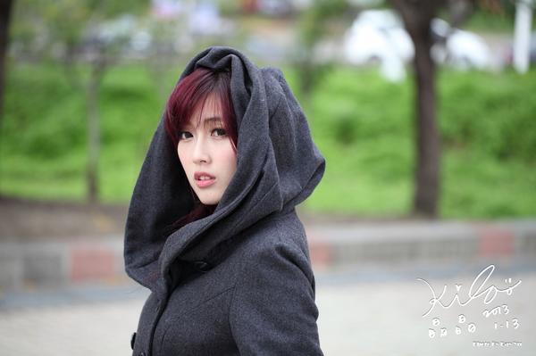 Jin Yun Qiao 《Windbreaker on Street in Winter》Pictures