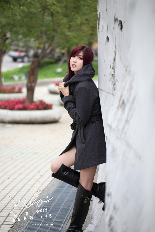 Jin Yun Qiao 《Windbreaker on Street in Winter》Pictures