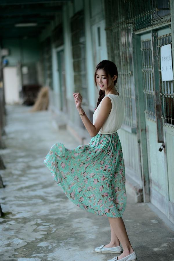 Jin Yun Qiao 《Pure and Aestheticism Dress》Pictures