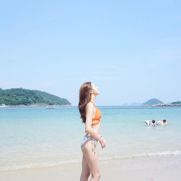 Jumbo Tsang Beach Bikini Sport Picture and Photo