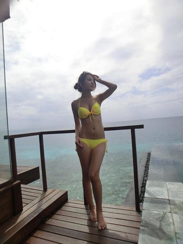 Vivi Tam Hot Bikini Picture and Photo