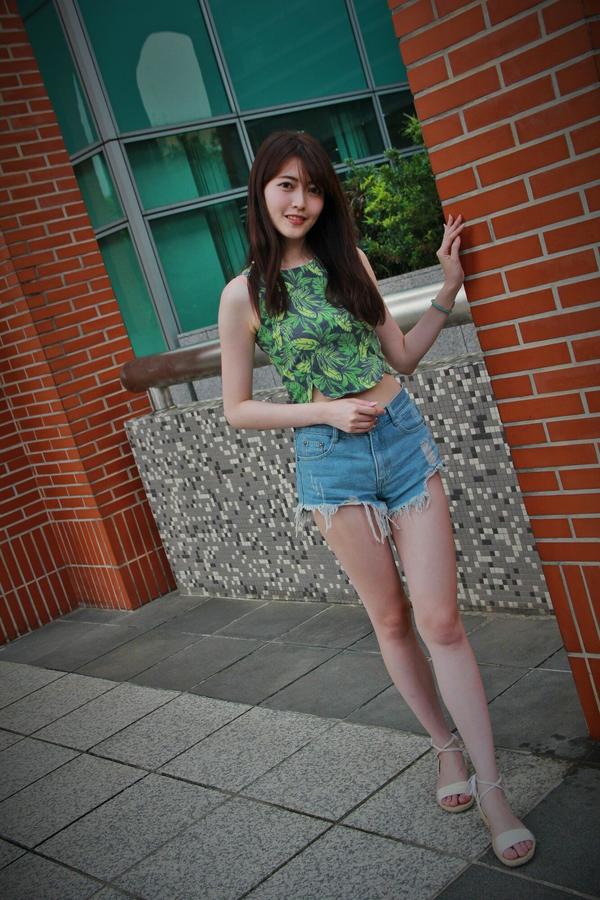 Taiwan Pretty Girl Huang Pin Xuan《National Library》Pictures