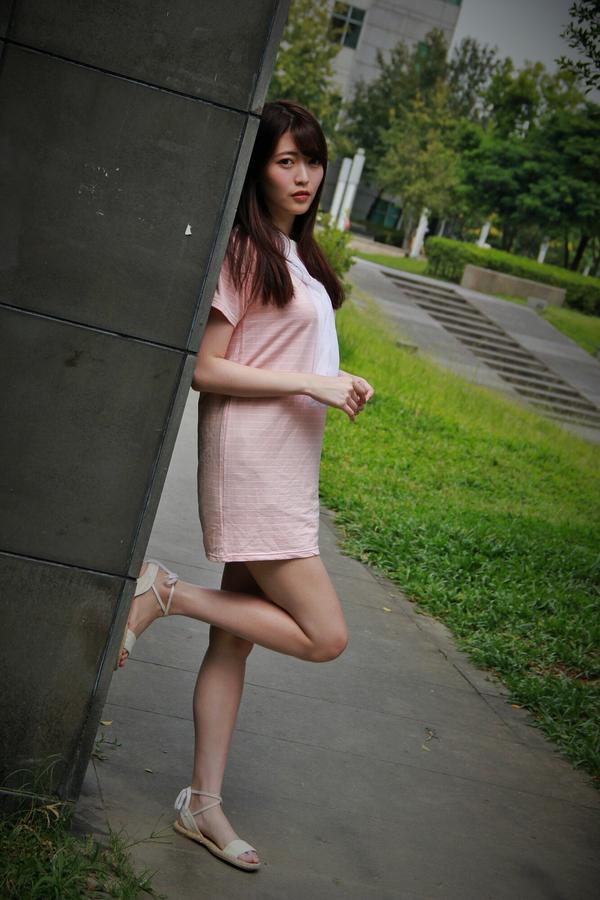 Taiwan Pretty Girl Huang Pin Xuan《National Library》Pictures