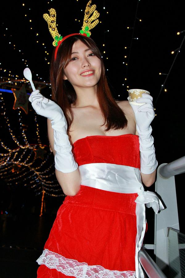 Taiwan Social Celebrity Huang Pin Xuan 《Banqiao Christmas City》Photographic