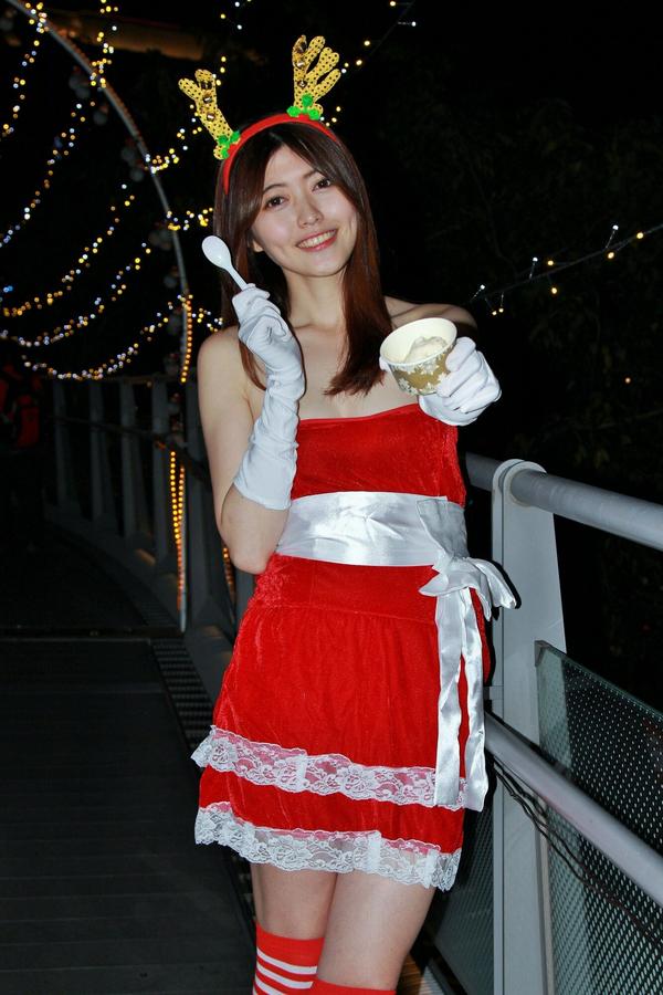 Taiwan Social Celebrity Huang Pin Xuan 《Banqiao Christmas City》Photographic