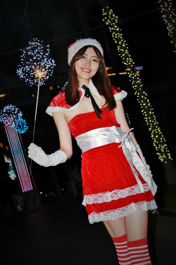 Taiwan Social Celebrity Huang Pin Xuan 《Banqiao Christmas City》Photographic