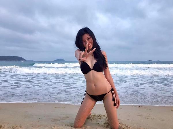 Chen Lin Yu Bikini Sport Picture and Photo