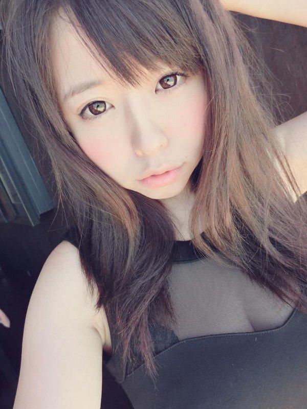 Haruka Momoi Cute and Big Boobs Picture and Photo
