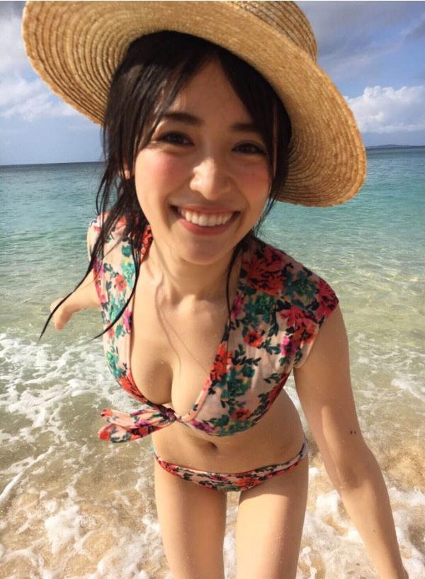 Rika Izumi Bikini Picture and Photo