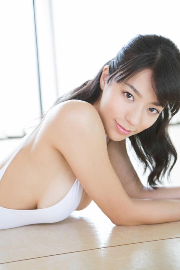 Mayu Koseta Sexy Hot Bra Picture and Photo