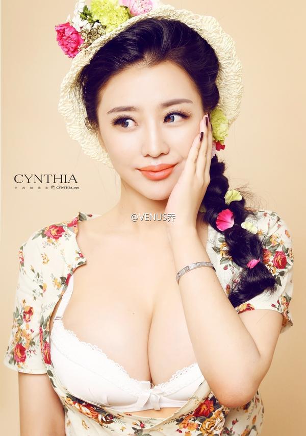 Qiao An Xi Big Boobs Hot Picture and Photo