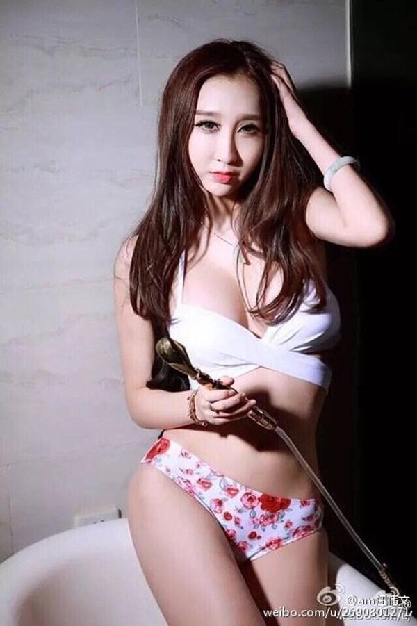 Wen Xiao Wen Big Boobs Picture and Photo