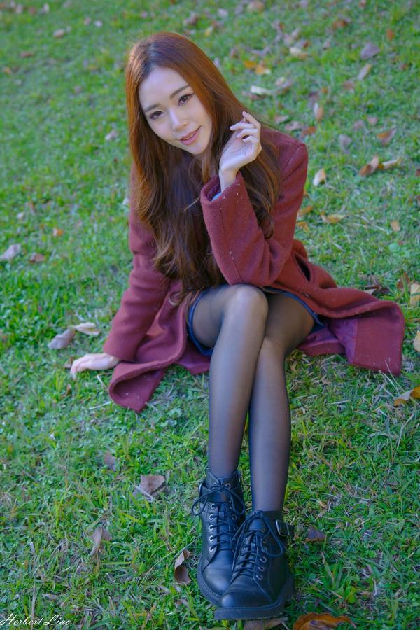 Taiwan Pretty Girl Huang Shang Yan《Near Guting Station~Windbreaker Girl》