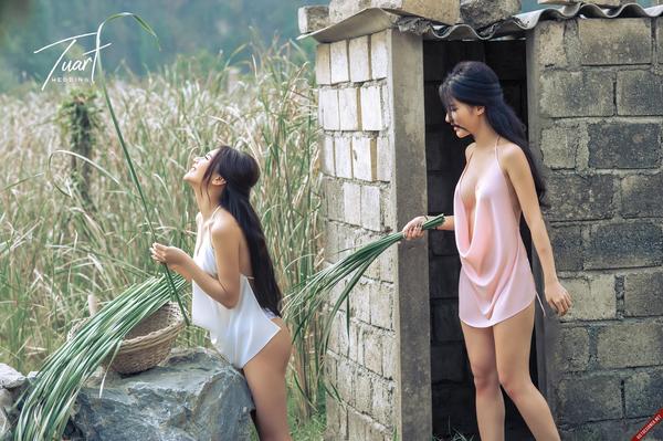 Vietnam Sexy Sisters Lakeside to Rescue Drowning Teenagers 1