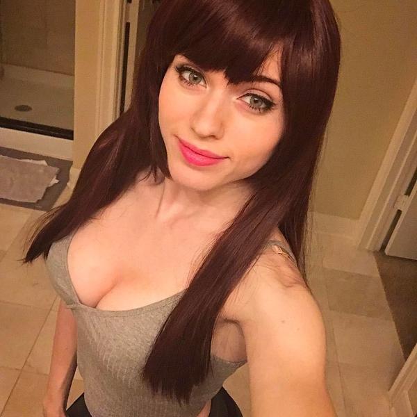 Amouranth Big Boobs Cosplay Picture and Photo