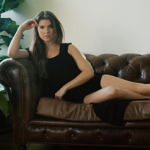 Amanda Cerny Beautiful Legs Muscles Sport Picture and Photo