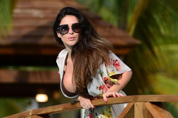 Casey Batchelor Huge Boobs Bikini Picture and Photo