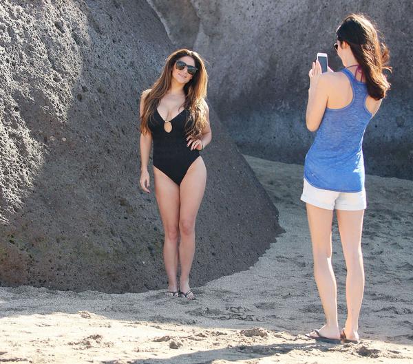 Casey Batchelor Huge Titis Picture and Photo