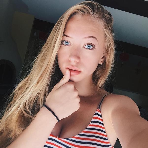 Sophia Diamond Sport Lovely Picture and Photo