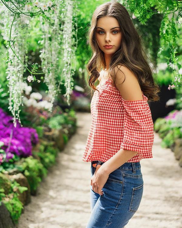 Meika Woollard Picture and Photo