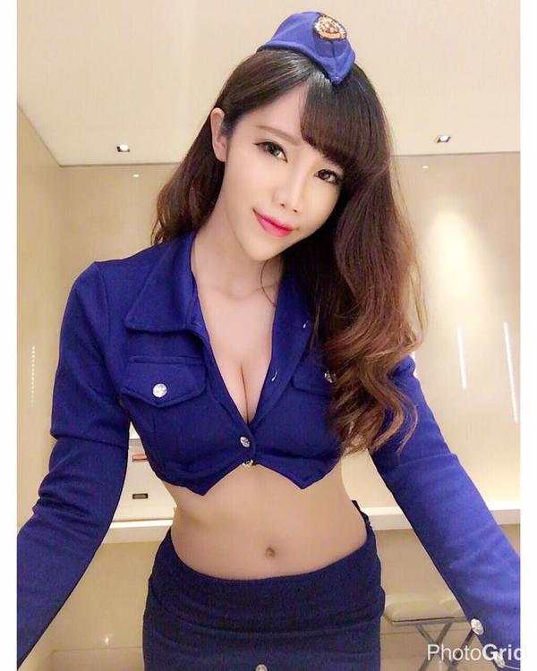 Huang Ting Wei Sexy Picture and Photo