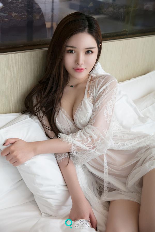 [青豆客QingDouKe] Chen Yu X Hot Sling Skirt