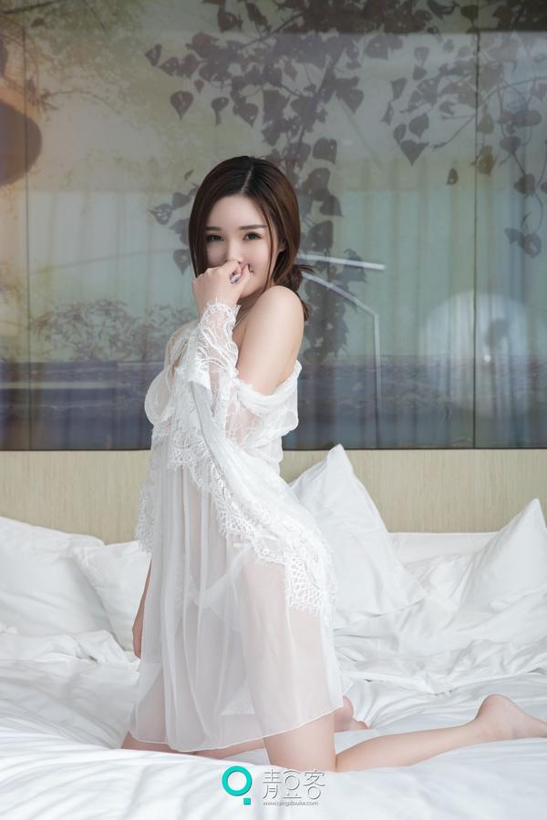 [青豆客QingDouKe] Chen Yu X Hot Sling Skirt
