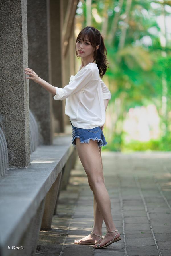 Taiwan Goddess Peng Li Jia《Shilin Mansion》Pictures