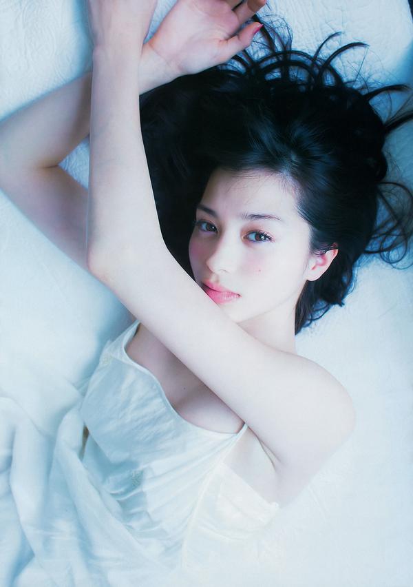 Ayami Nakajo Cute Picture and Photo