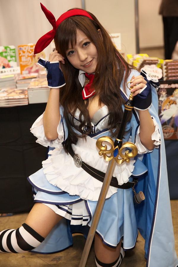 Pan Jia Yi Big Boobs Hot Cosplay Picture and Photo