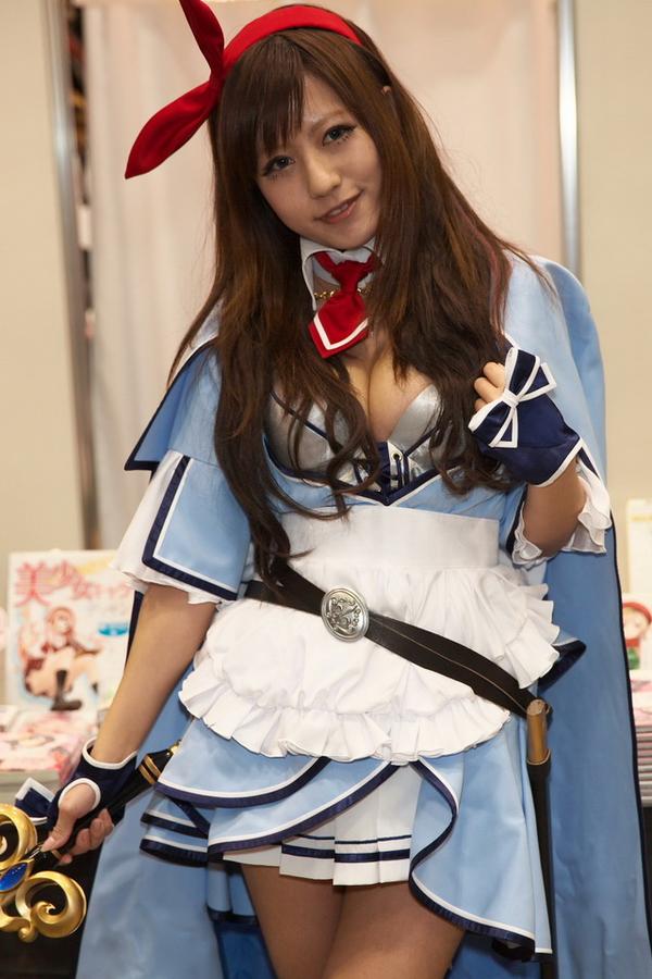 Pan Jia Yi Big Boobs Hot Cosplay Picture and Photo