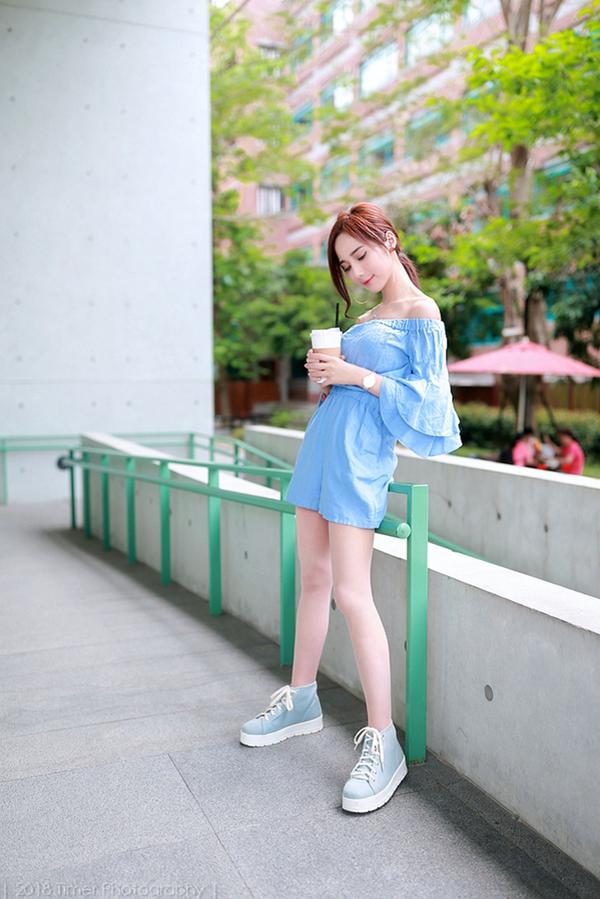 Yu Xuan Beautiful Legs Picture and Photo