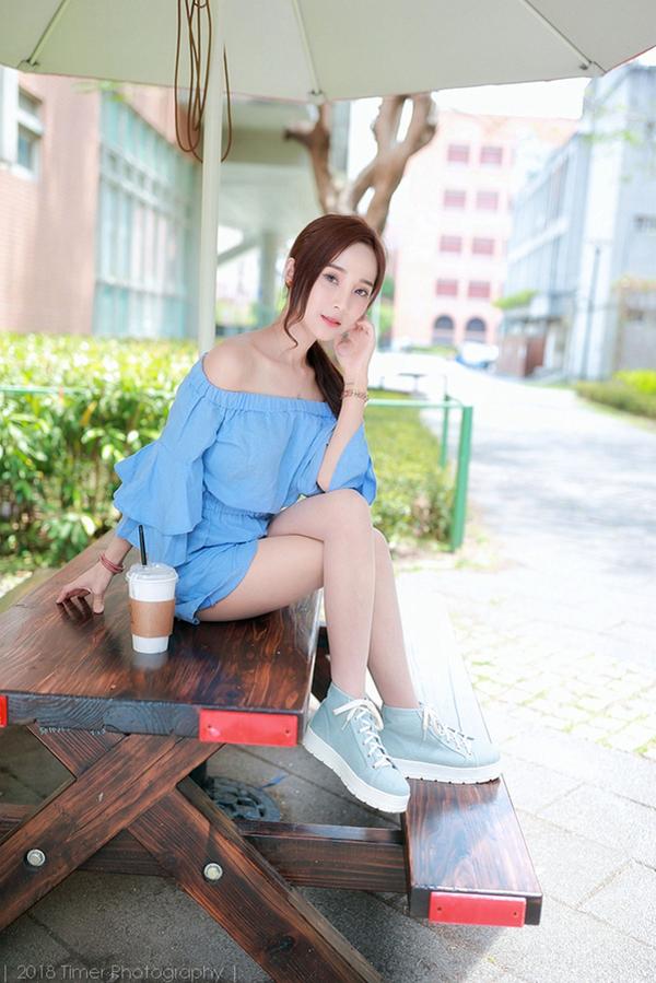 Yu Xuan Beautiful Legs Picture and Photo