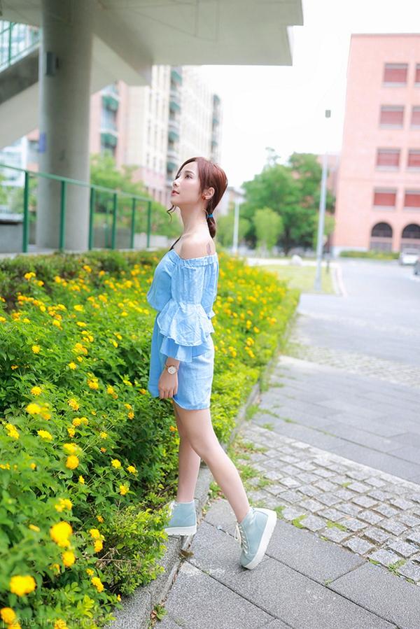 Yu Xuan Beautiful Legs Picture and Photo