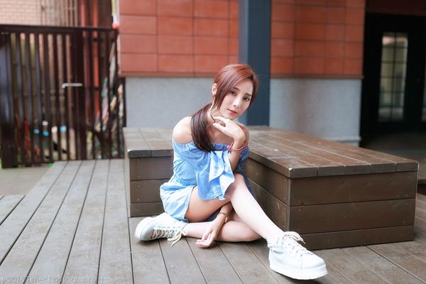 Yu Xuan Beautiful Legs Picture and Photo