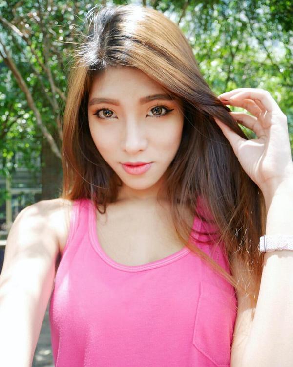 Pixxie Goh Swimming Pool Picture and Photo