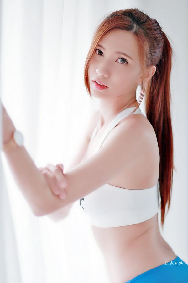 Taiwan Pretty Girl Cai Yi Xin Scattered Picture and Photo