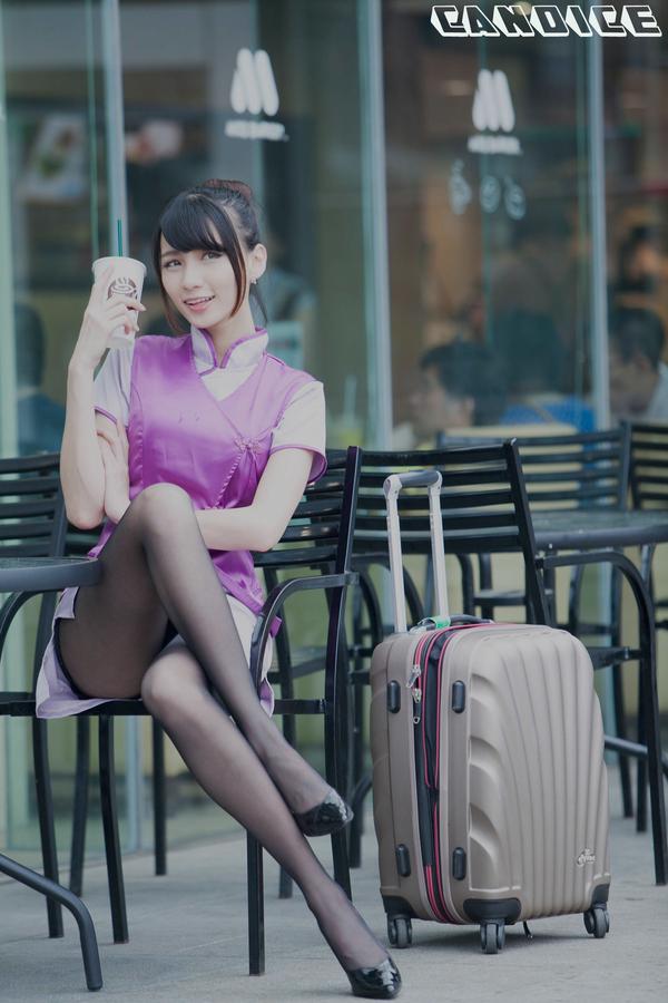 Taiwan Pretty Girl Cai Yi Xin《Stewardess and Black Silk on Street》Pictures