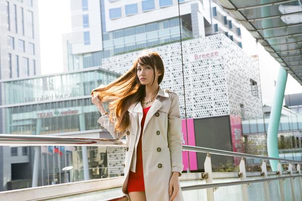 Taiwan Pretty Girl Cai Yi Xin《Fasional Windbreaker in Xinyi District》Pictures