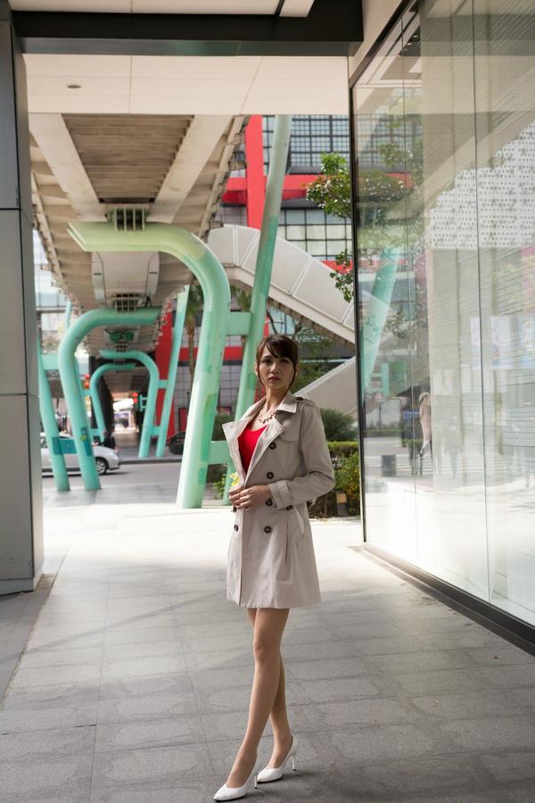 Taiwan Pretty Girl Cai Yi Xin《Fasional Windbreaker in Xinyi District》Pictures