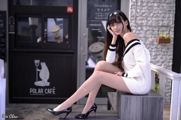 Taiwan Social Celebrity Cai Yi Xin Six Clothes Photographic