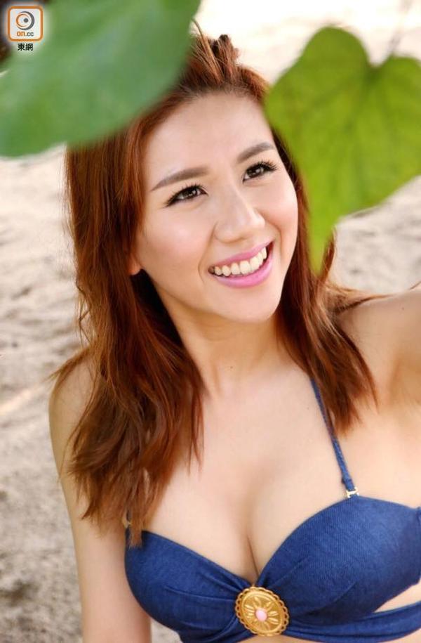 Chole Nguyen Sexy Bikini Picture and Photo