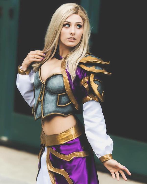 Rolyat Big Boobs Cosplay Picture and Photo