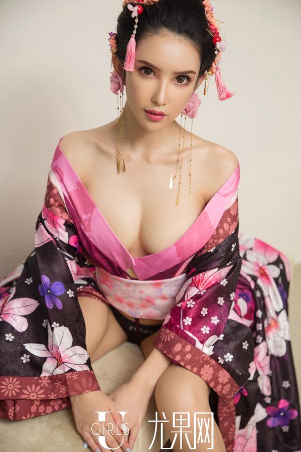 [尤果网Ugirls] Vol.382 Qiu Qiu