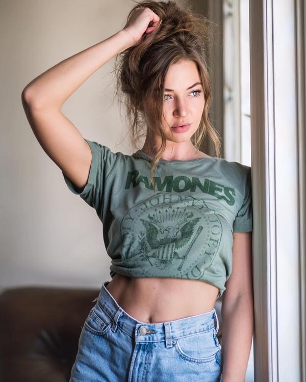 Erika Costell Wild Sexy Picture and Photo