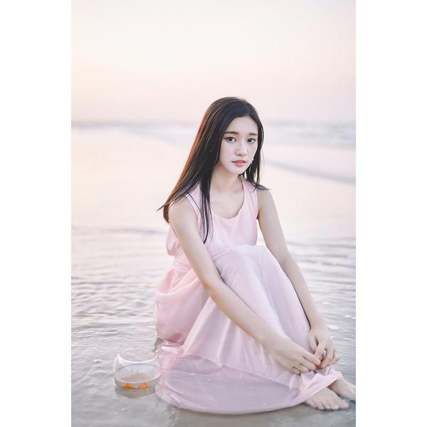 Qiu Wen Chang Temperament Pure Picture and Photo
